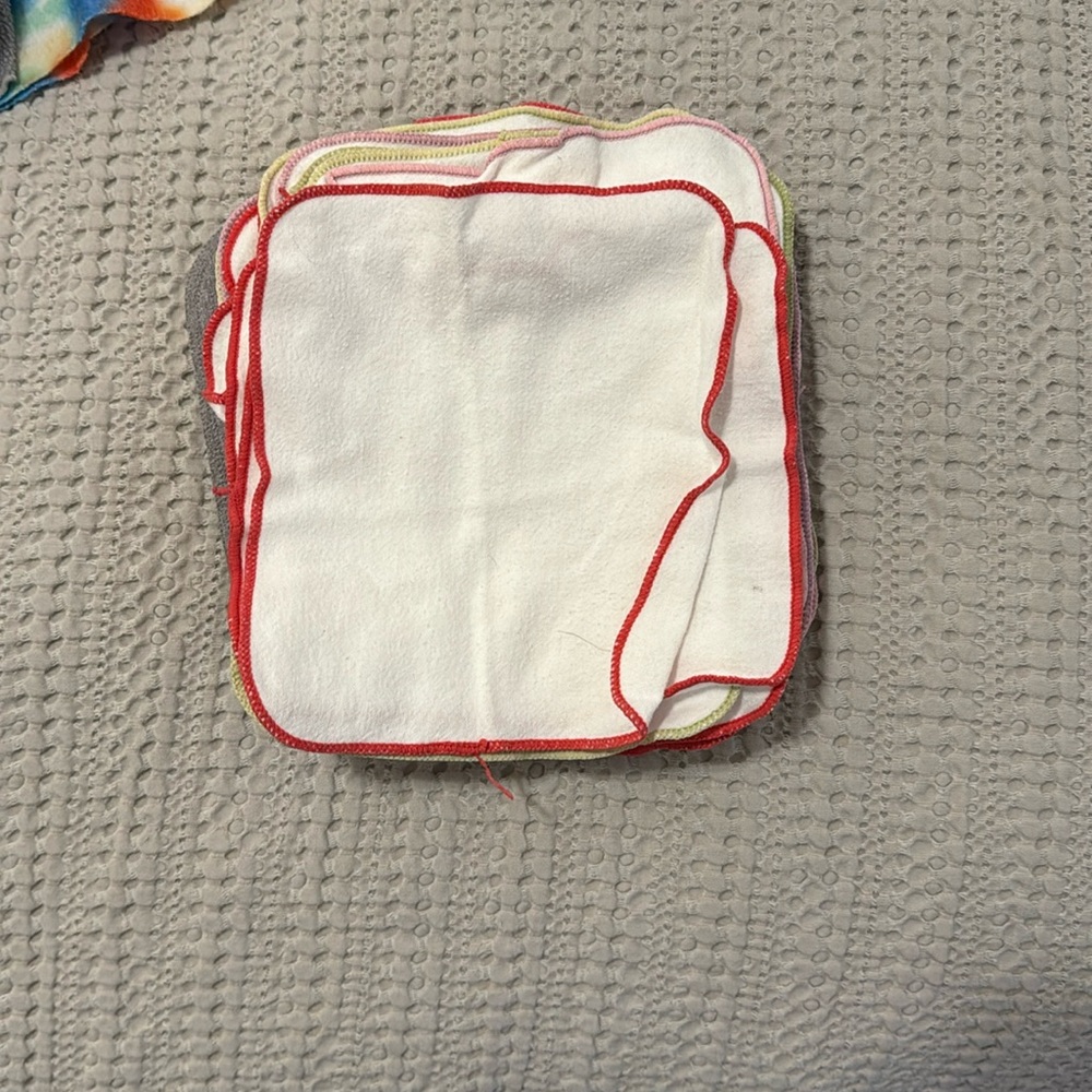 Cloth wipes